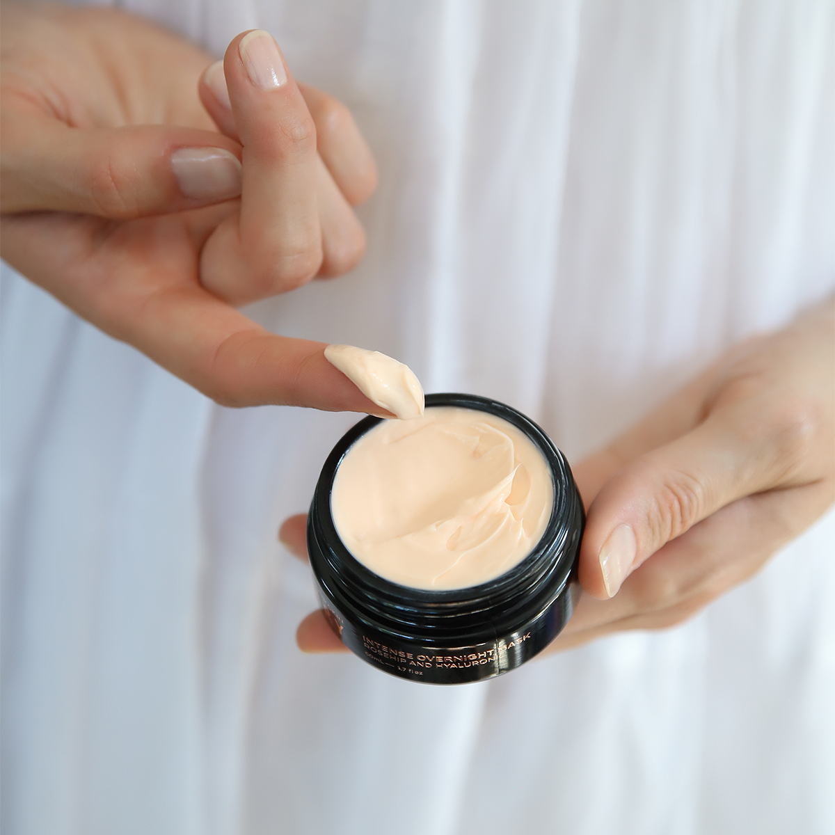 Intense Overnight Mask - Rosehip and Hyaluronic